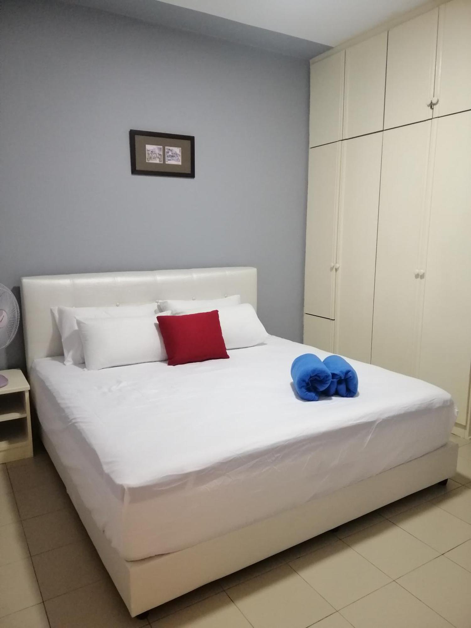 My Cozy Nest - Near Beach 바투 페링기 외부 사진